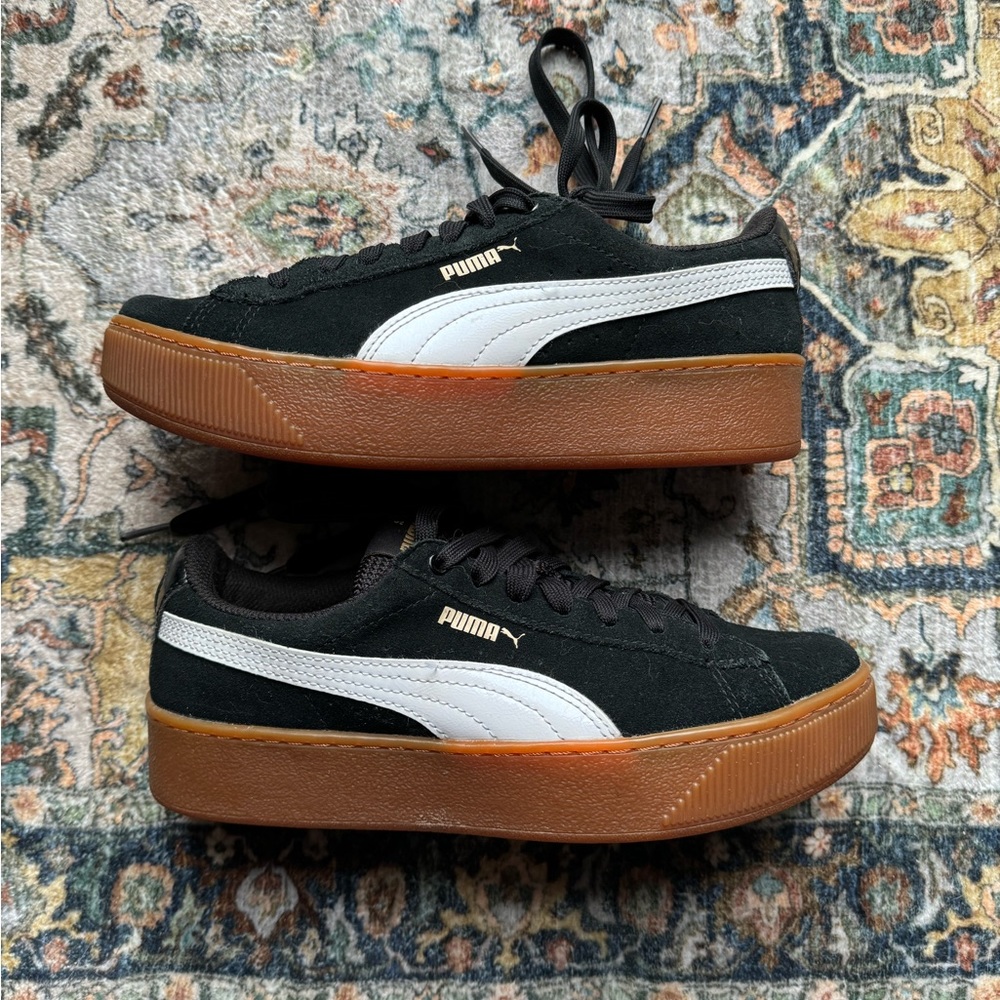 PUMA // platform sneaker